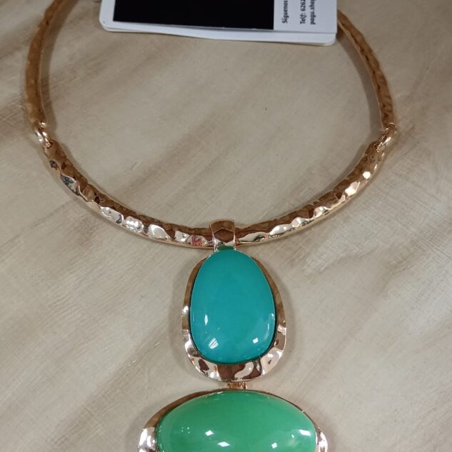 Collar piedras verde-azul