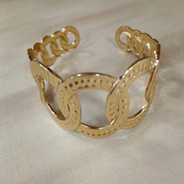 Brazalete dorado eslabones