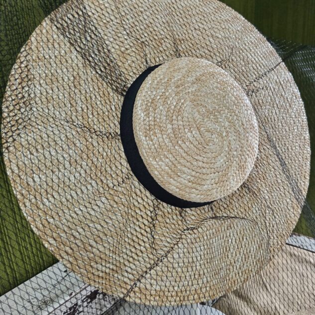 Pamela de Paja con lazo y redecilla