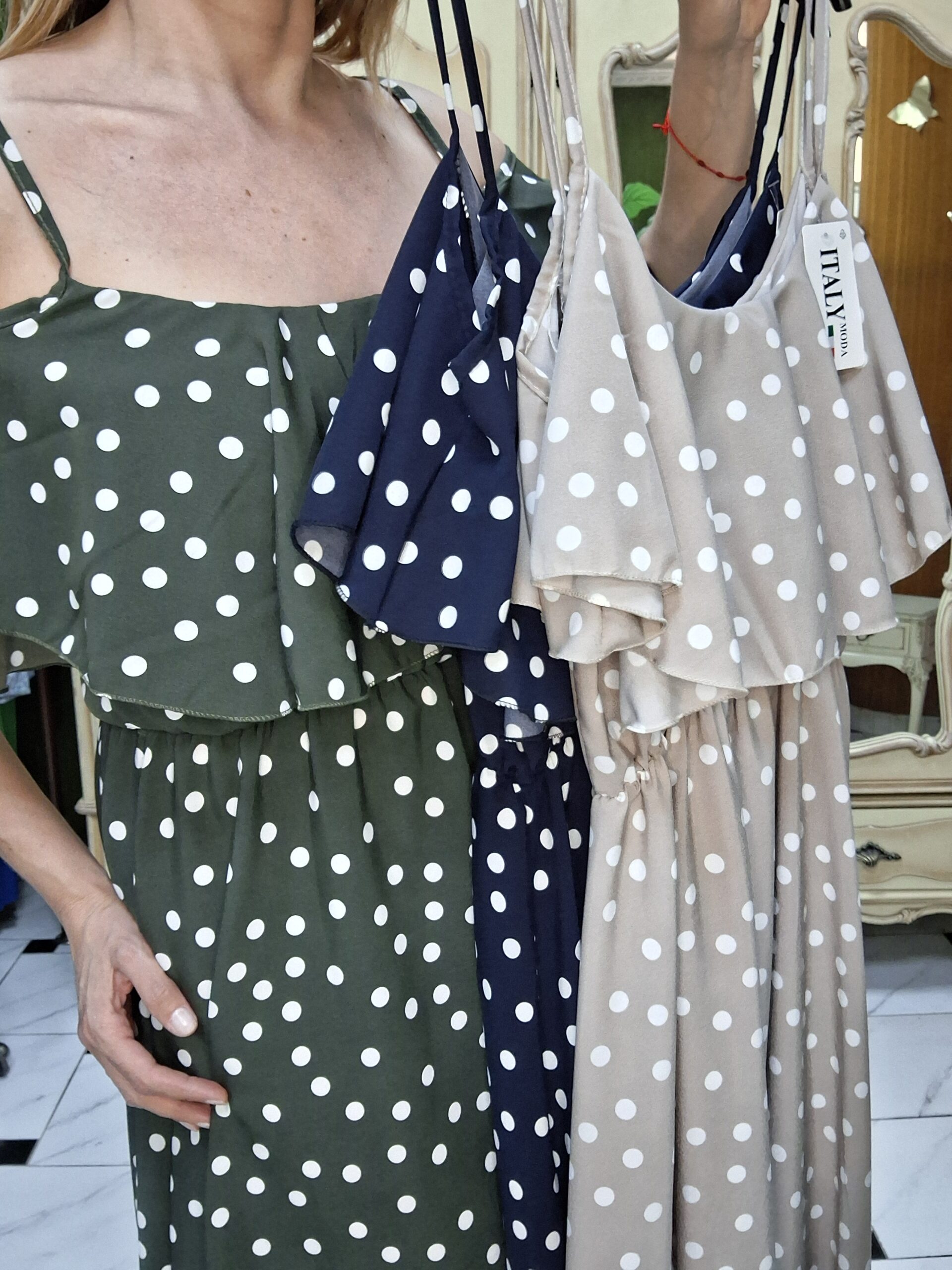 Vestido lunares volantes